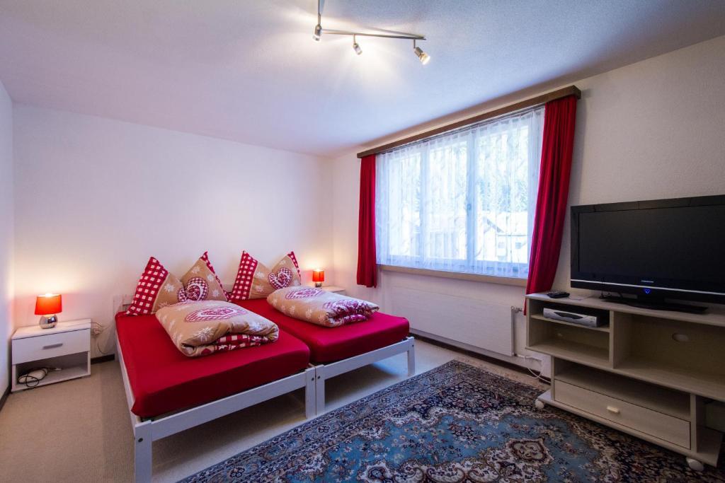 Hotel Pez Ault Дизентис Номер фото
